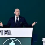 Gjysmëfinalja e parë: Forest fiton, Villa në vështirësi