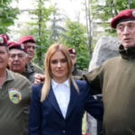 28-vjeçarja u gjet e gjakosur buzë rrugës! Deshmia e fëmijëve: Babi e shtyu mamin!