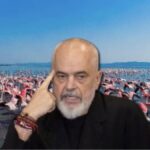 Botërori: Puthjet tepër pasionante janë të ndaluara në stadiume